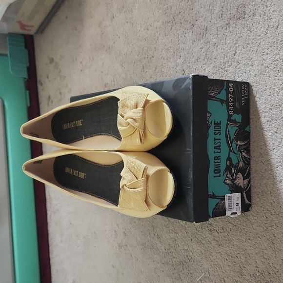 Lower East Side 9 1/2 Yellow Lizzy - Picture 1 of 8